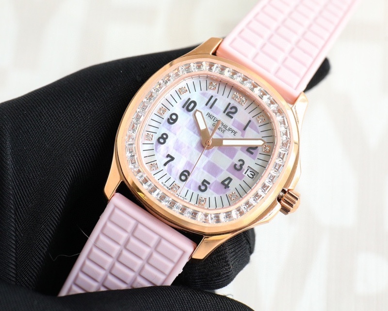 Watch0639