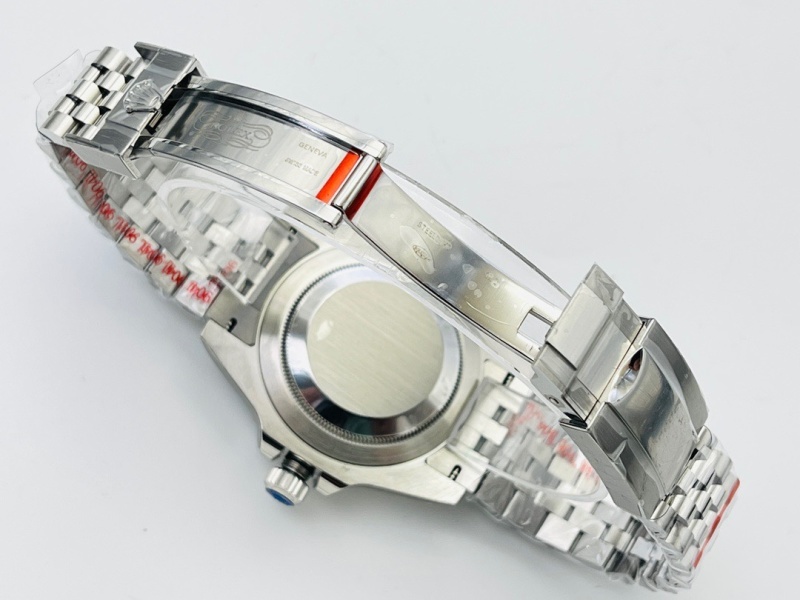 Watch0200