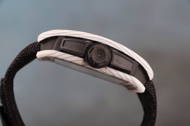 Watch0137