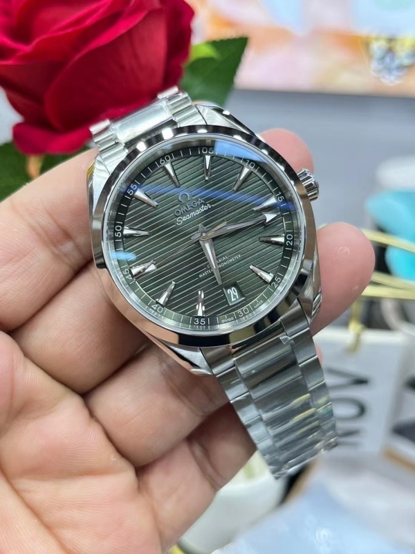 Watch0425