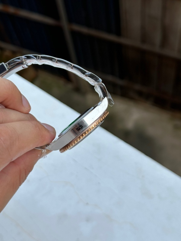 Watch0196