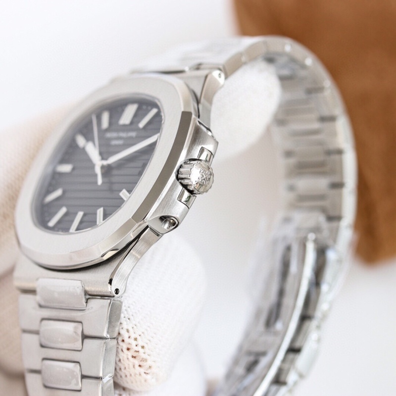 Watch0031