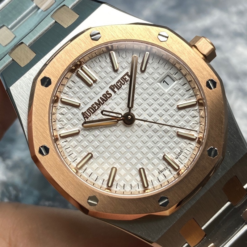 Watch0131