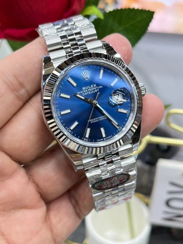 Watch0799