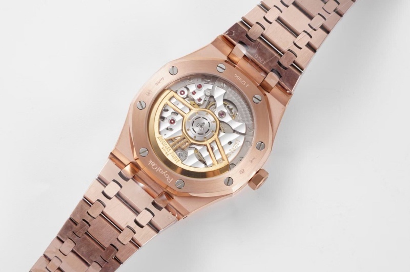 Watch0635