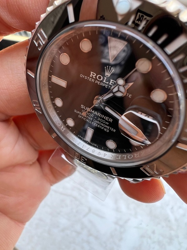 Watch0655