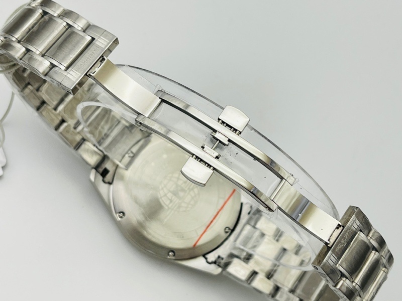 Watch0392