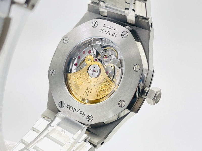 Watch0050