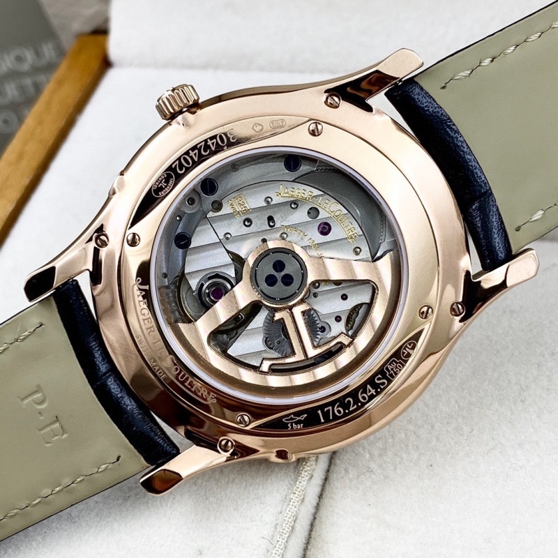 Watch0435