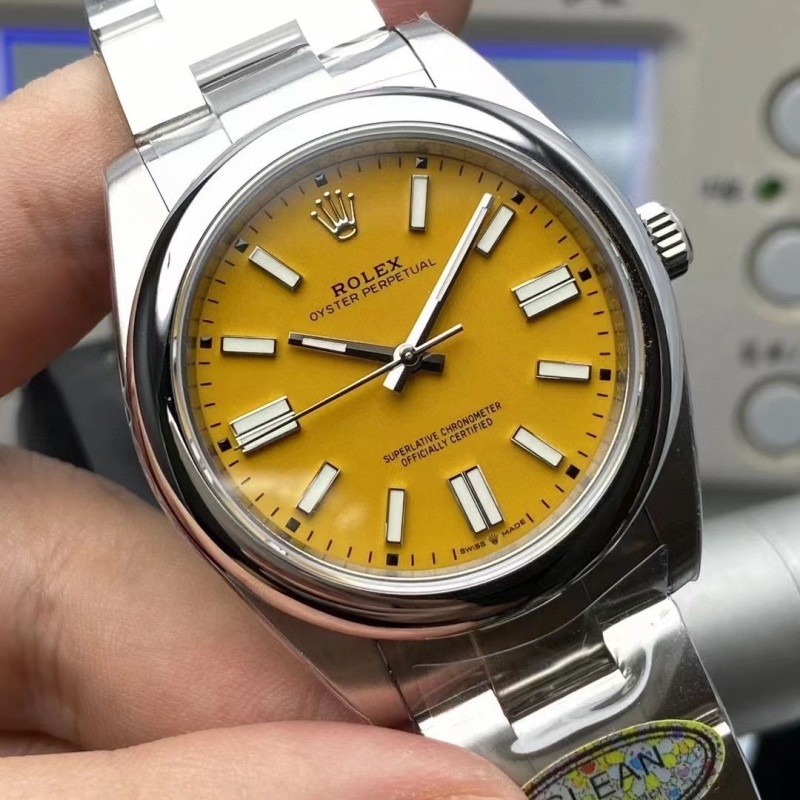 Watch0760