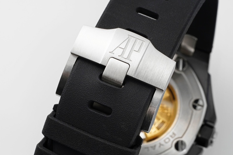 Watch0538