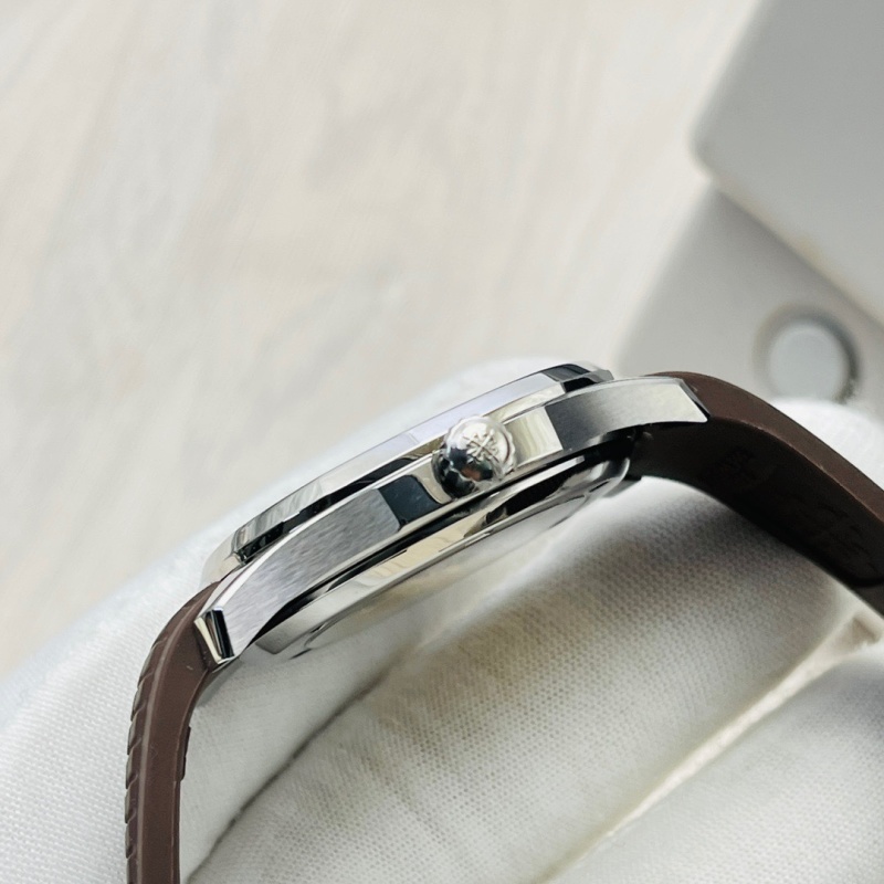 Watch0667