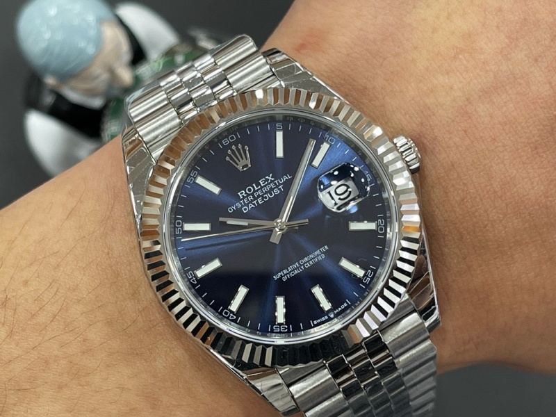 Watch0082