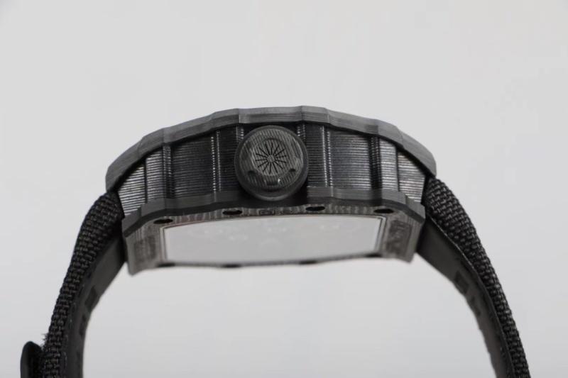 Watch0035