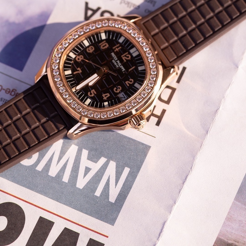 Watch0579