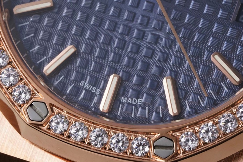 Watch0385