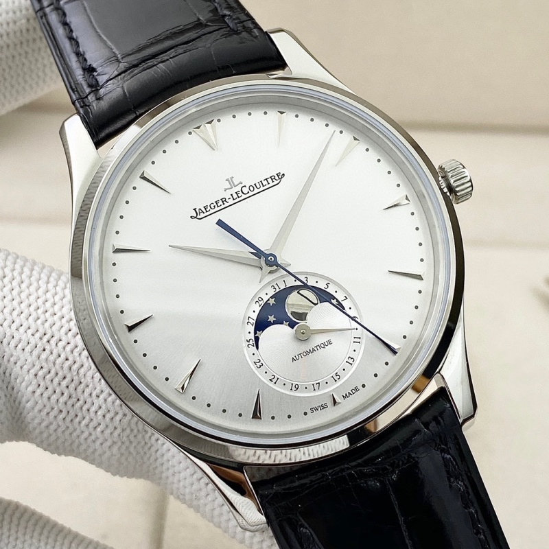 Watch0436
