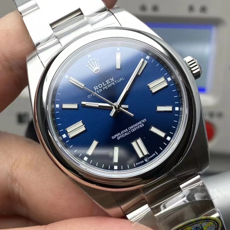 Watch0761