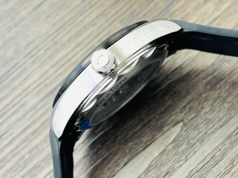 Watch0180
