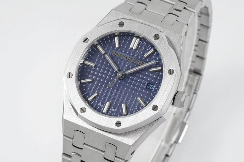 Watch0387