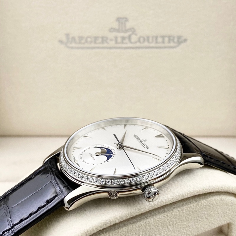 Watch0437