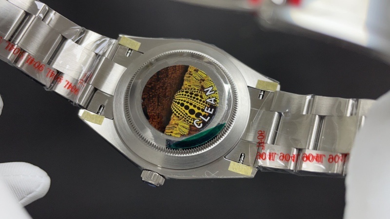 Watch0769