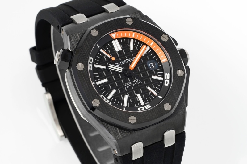 Watch0538