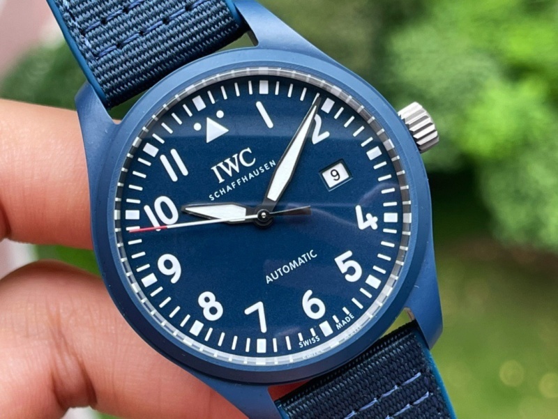Watch0833
