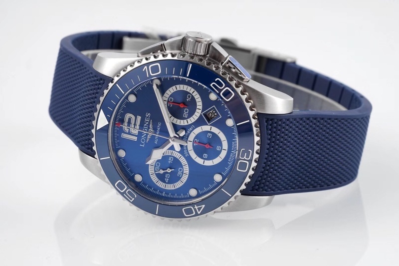 Watch0353