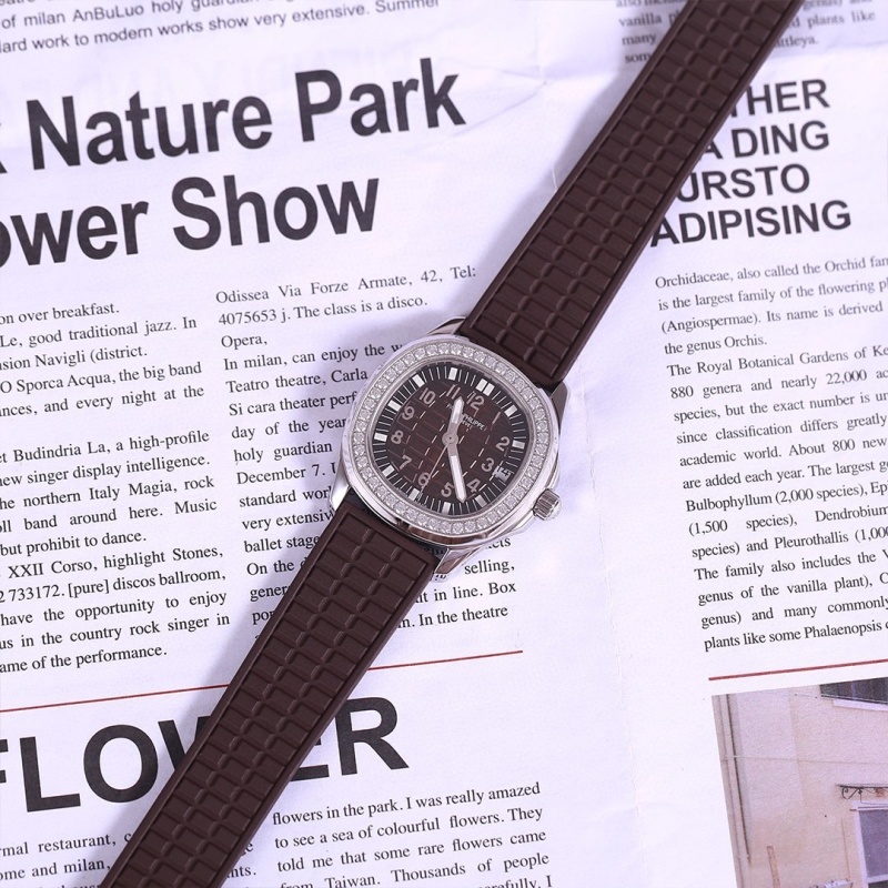 Watch0577