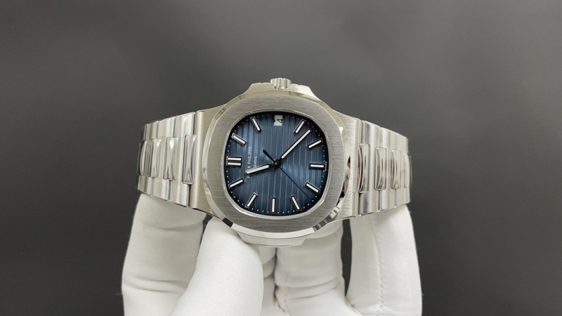 Watch0647