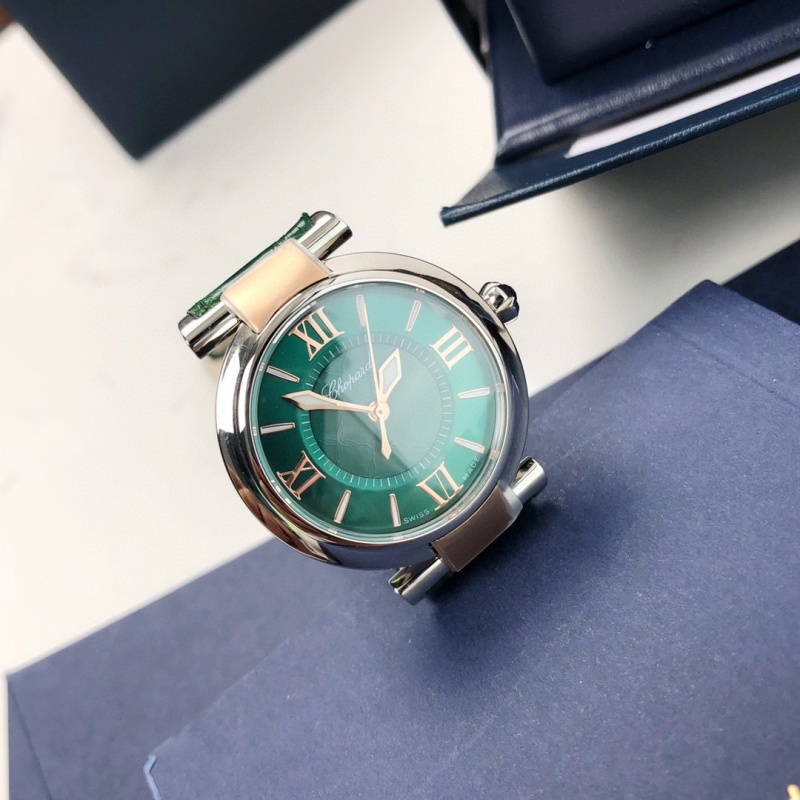 Watch0561