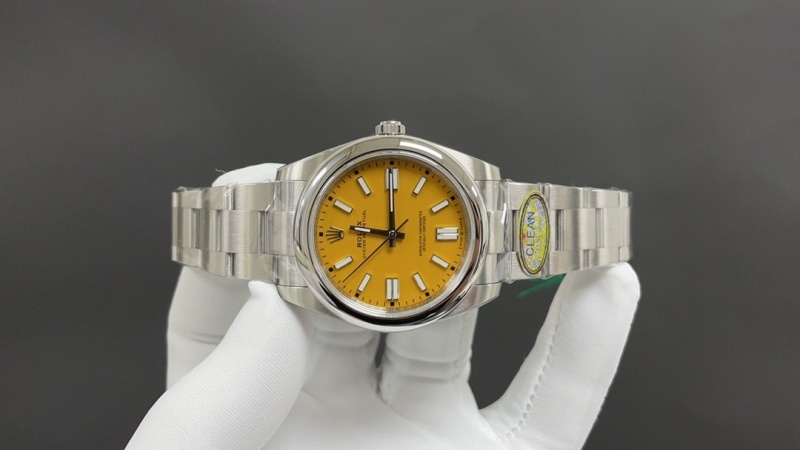 Watch0769