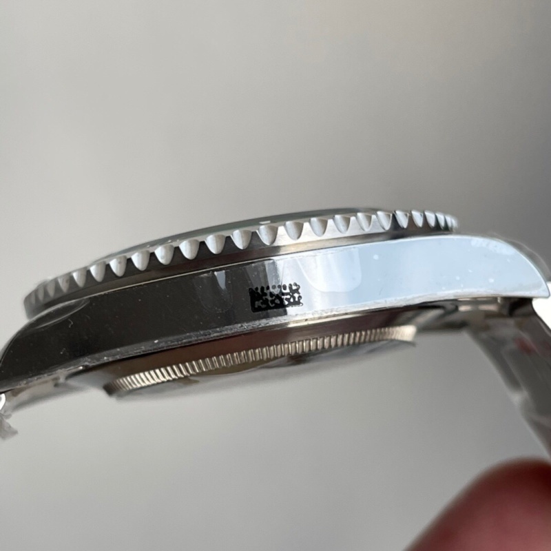 Watch0692
