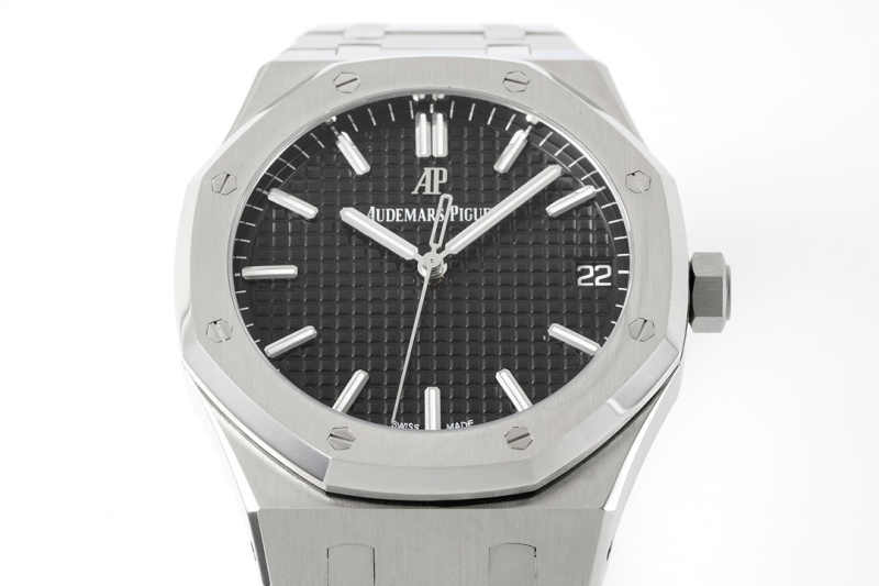 Watch0663