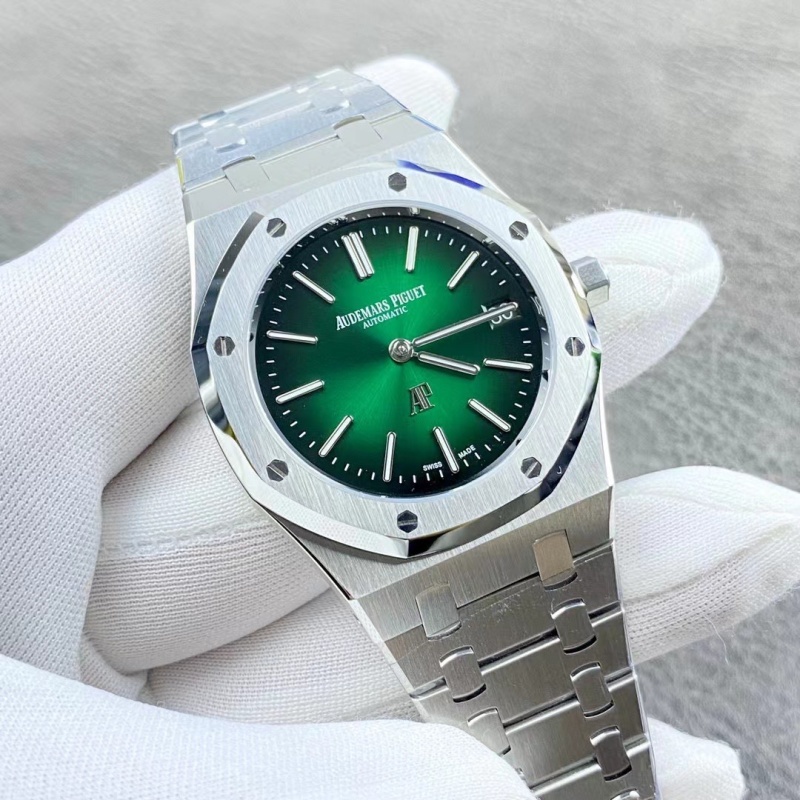 Watch0794
