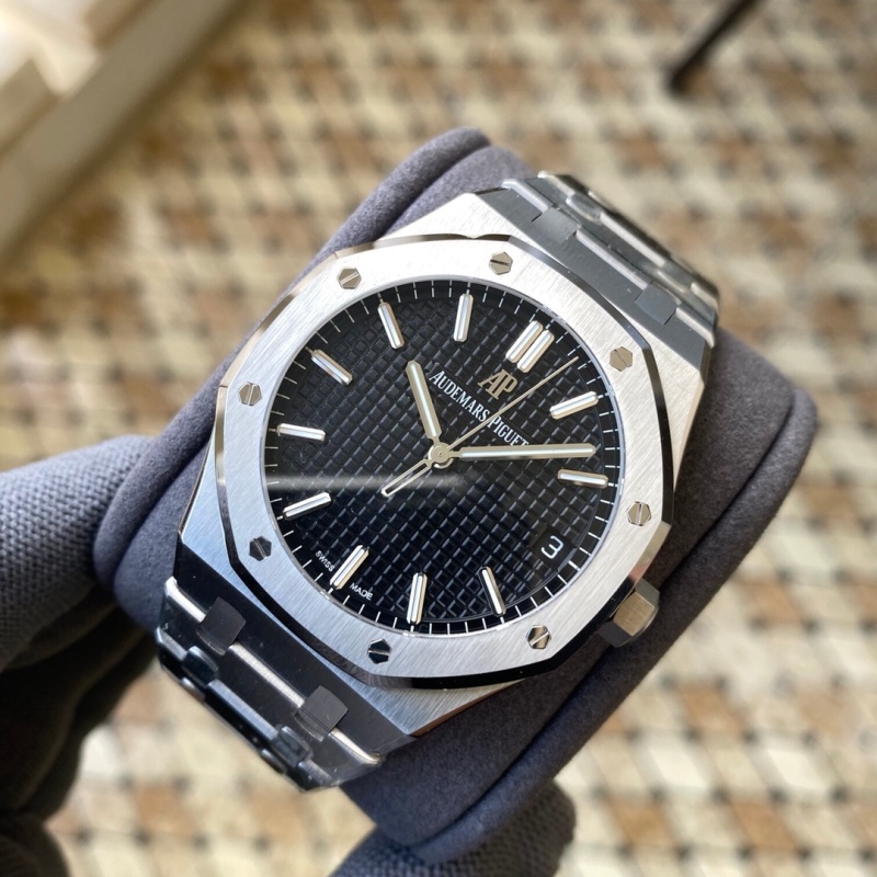 Watch0016