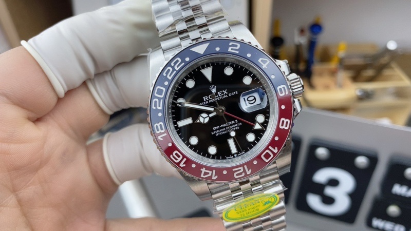 Watch0205