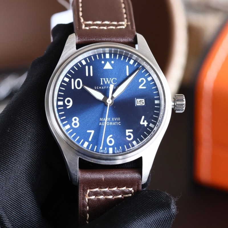 Watch0382