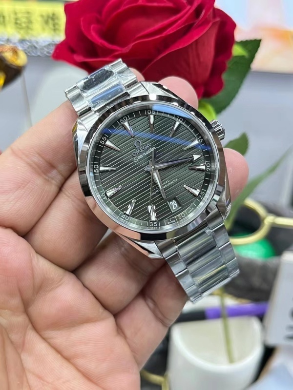 Watch0425