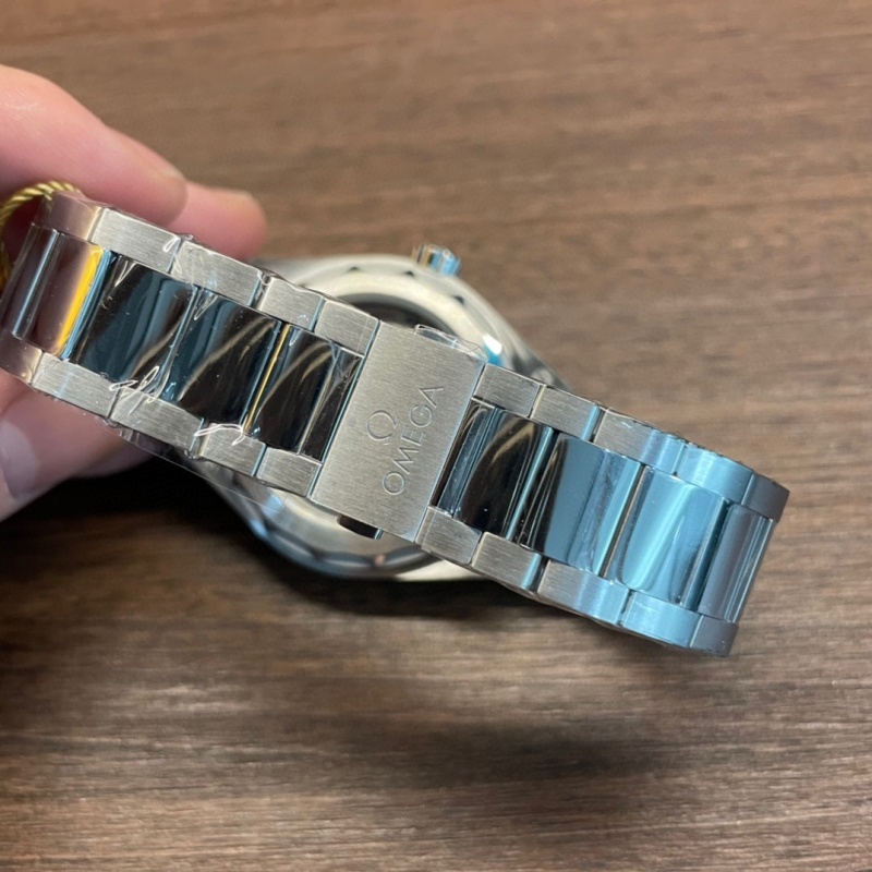 Watch0052
