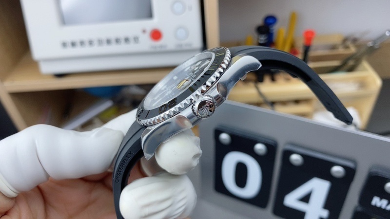 Watch0211