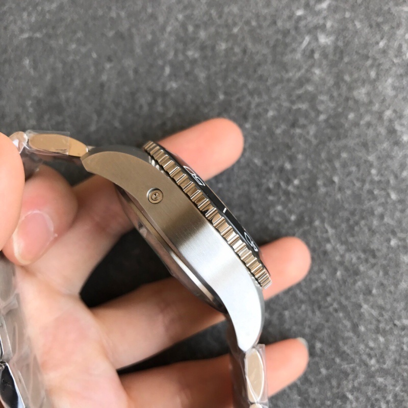 Watch0349