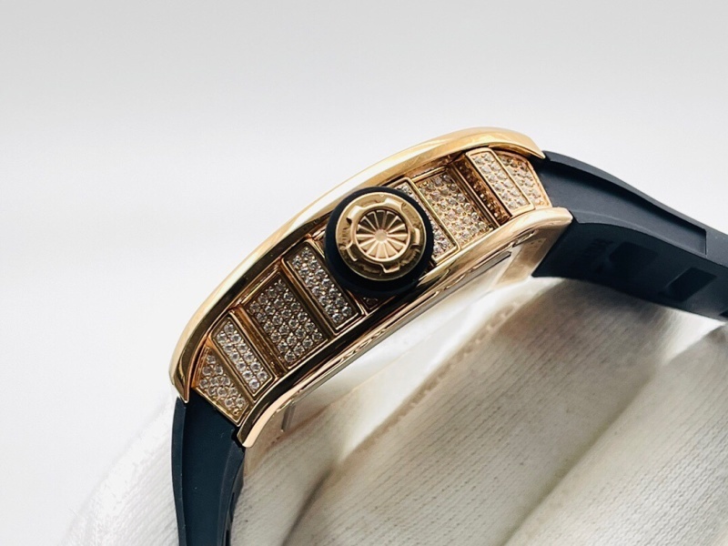 Watch0048