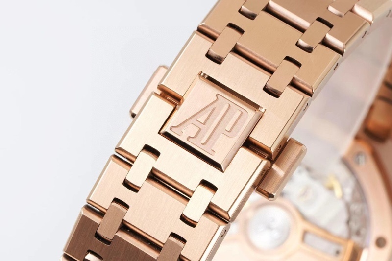 Watch0385