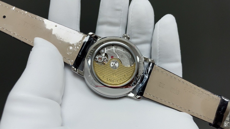 Watch0586