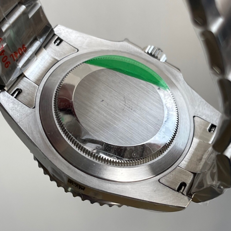 Watch0692
