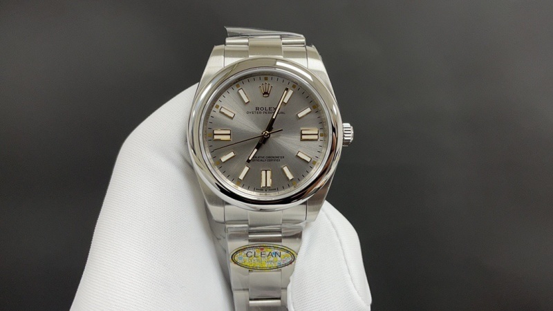 Watch0765