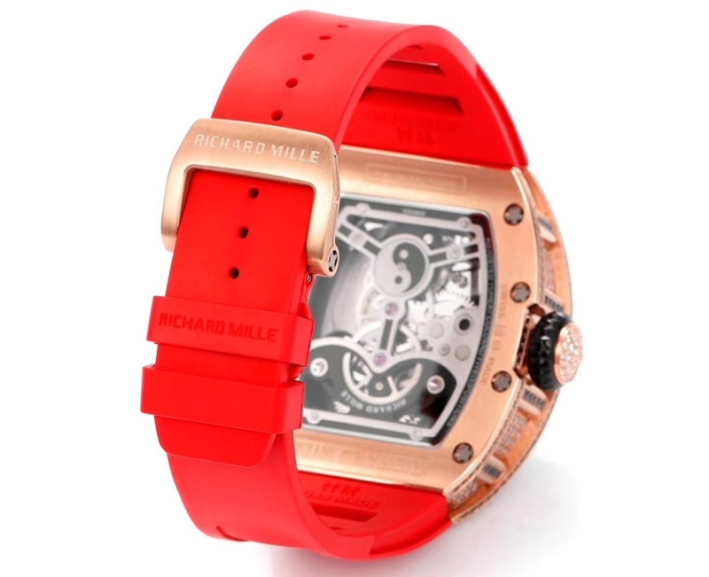 Watch0785