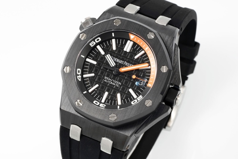 Watch0538